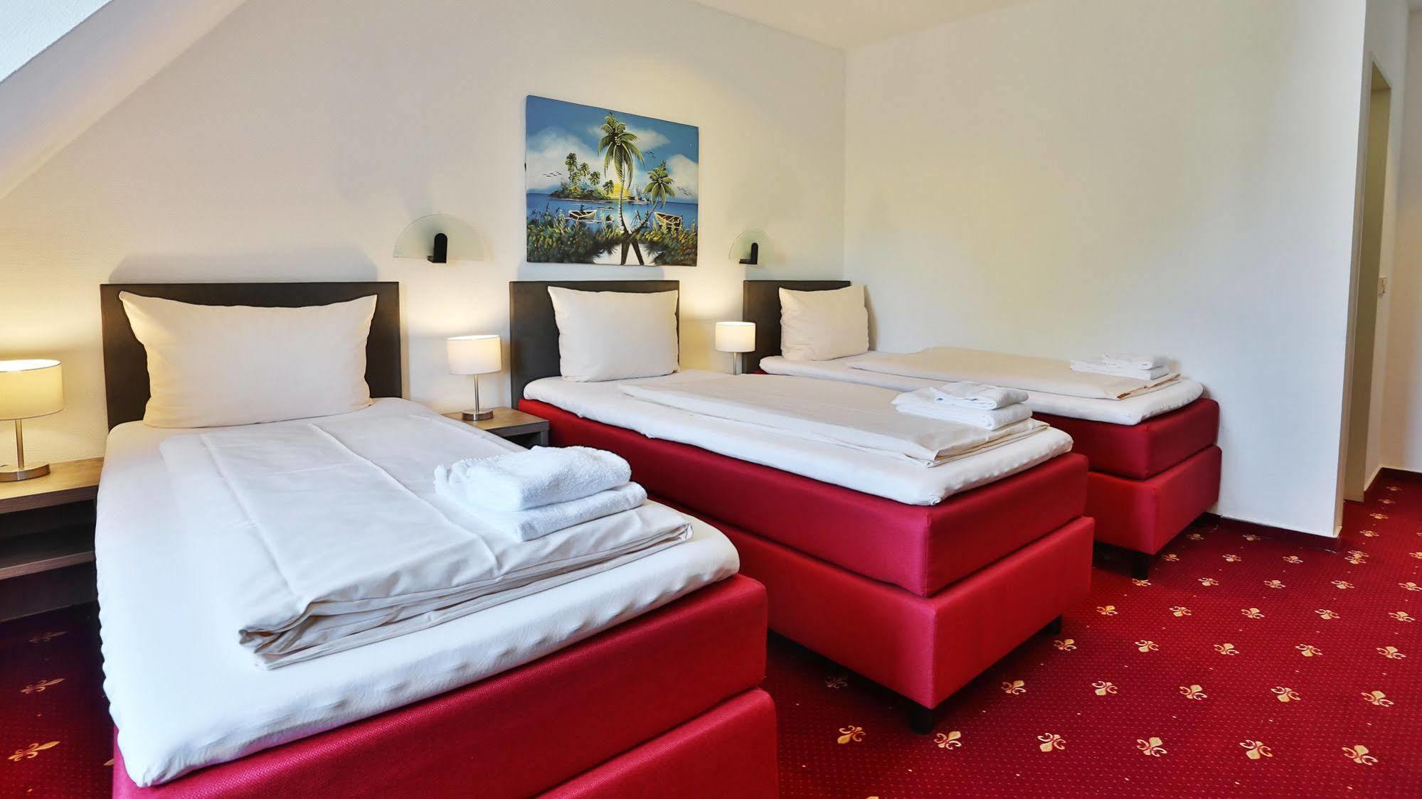 Hotel Maurer Karlsruhe Bagian luar foto
