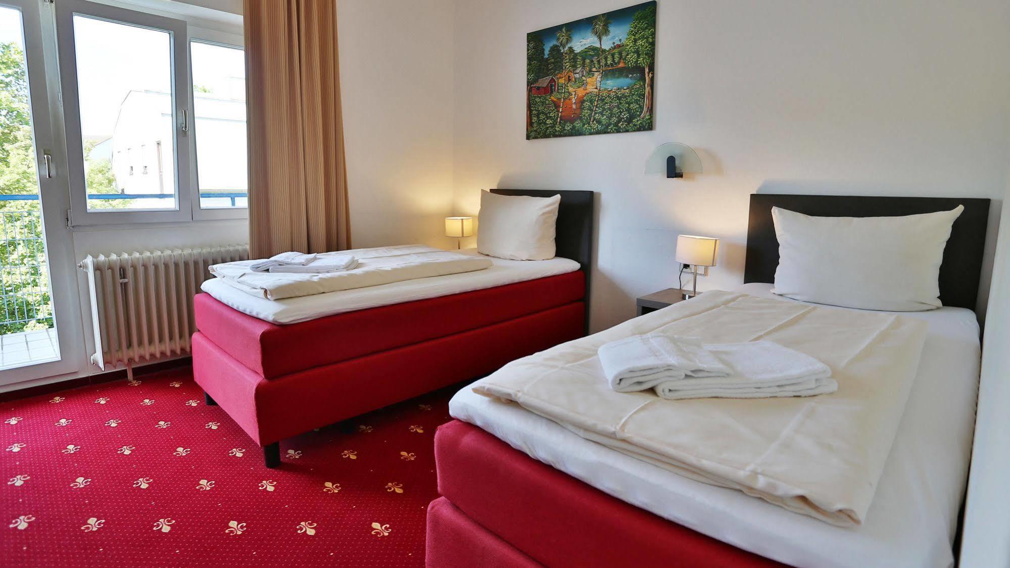 Hotel Maurer Karlsruhe Bagian luar foto